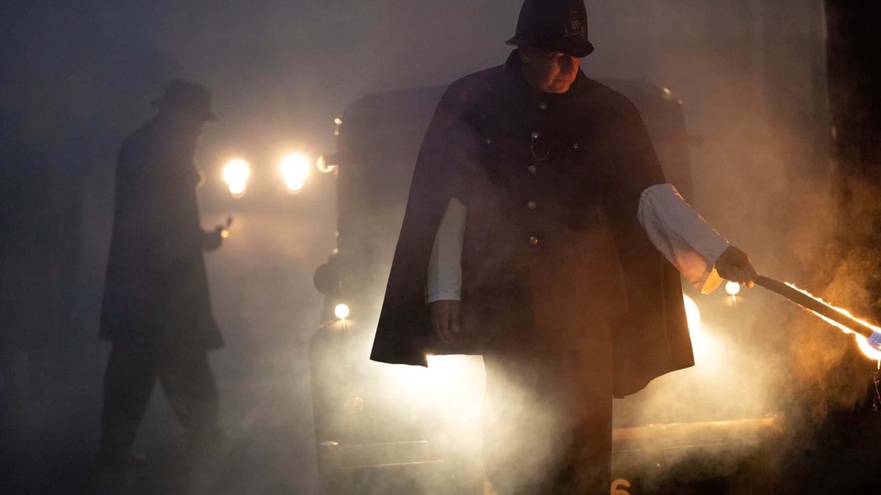 The Great Smog: Winter of '52の背景画像