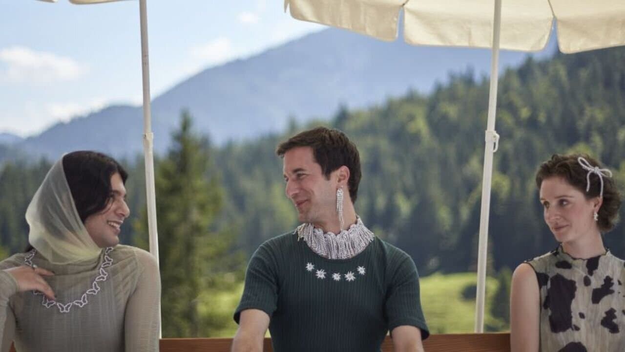 Unterwegs im Namen der Kaiserinの背景画像