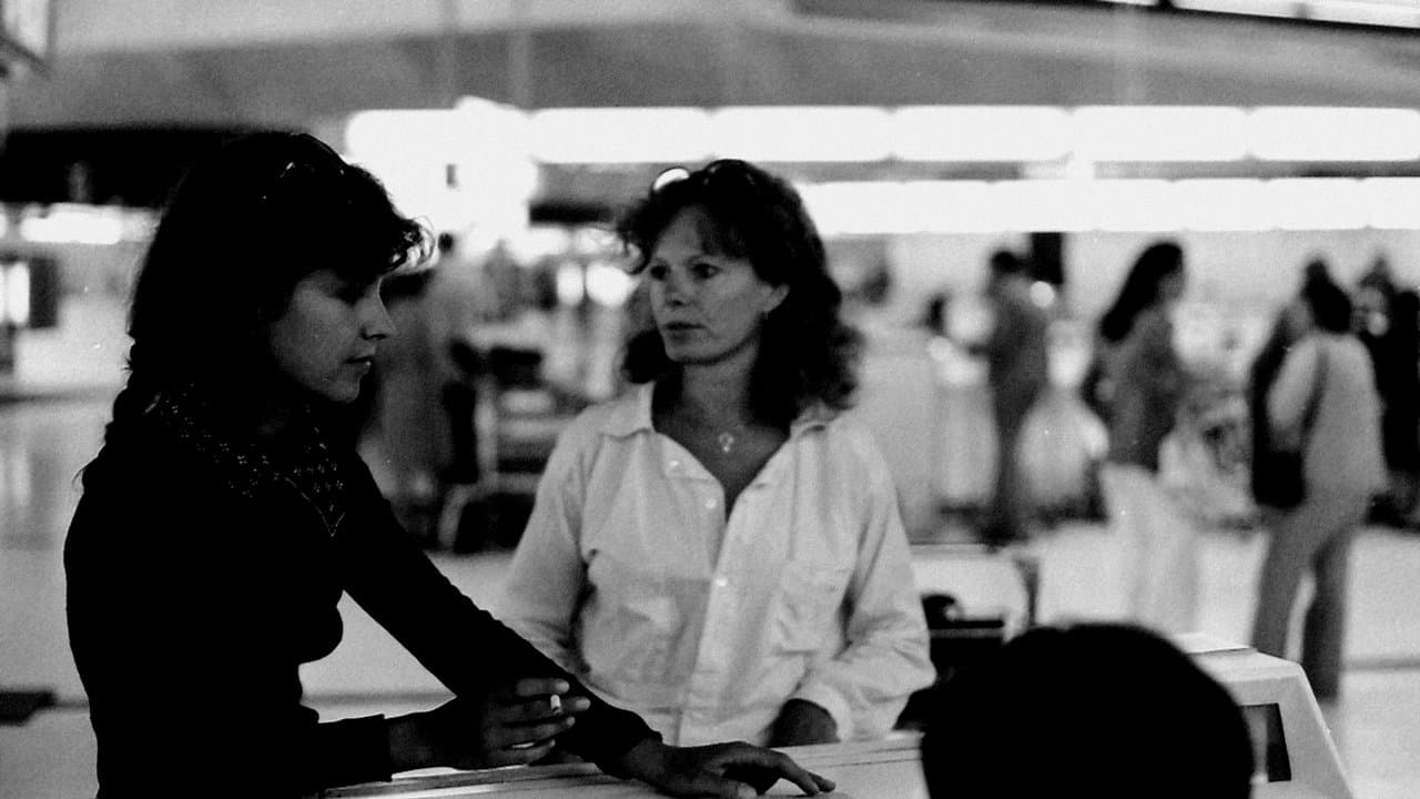 Delphine et Carole, insoumusesの背景画像