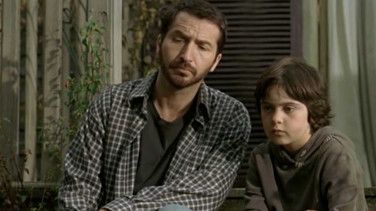 Un Monde à nousの背景画像