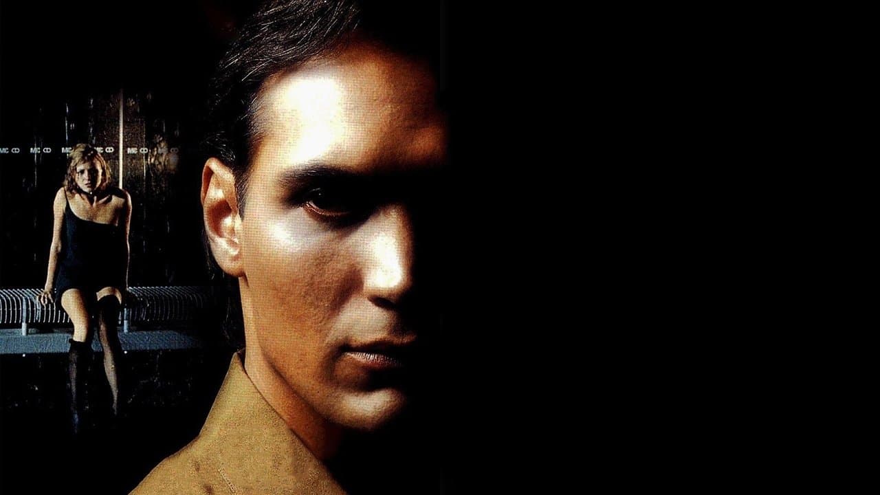 Gross Misconductの背景画像