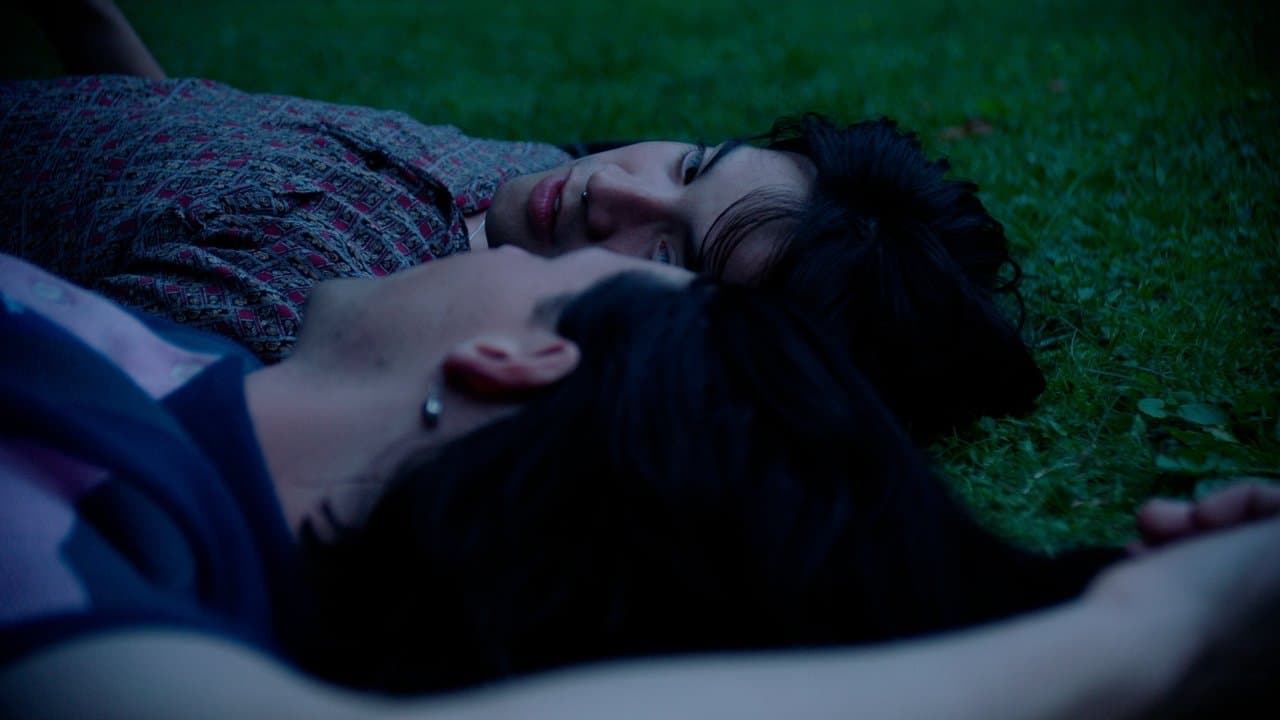 Eyes Still Closedの背景画像