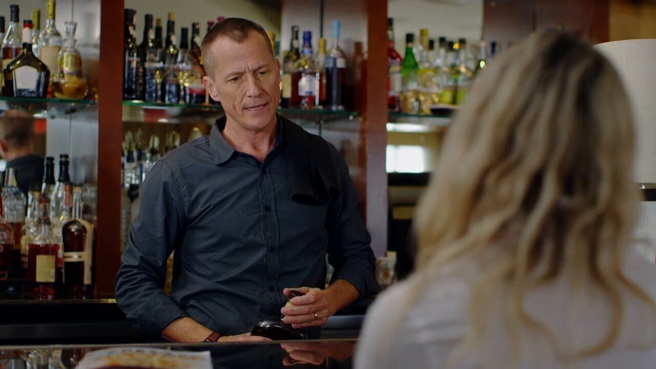 Deadly Excursion: Kidnapped from the Beachの背景画像