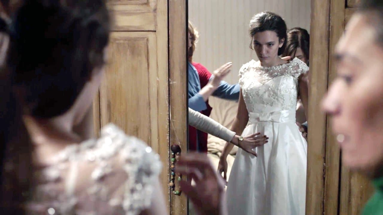 Vigilia en agostoの背景画像