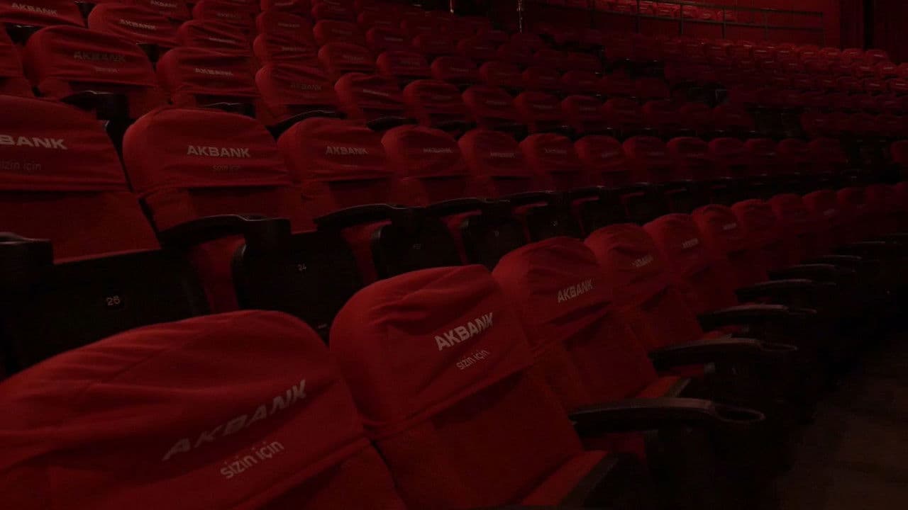 Boş Koltuklarの背景画像