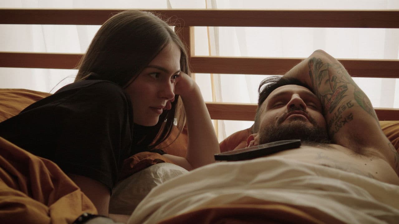 Edward Has A Tree Inside Himの背景画像