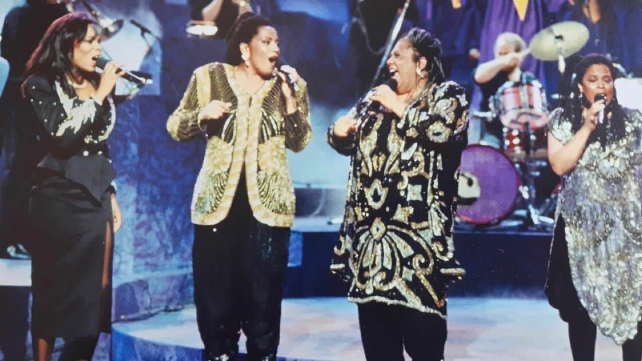 Music: A Family Traditionの背景画像