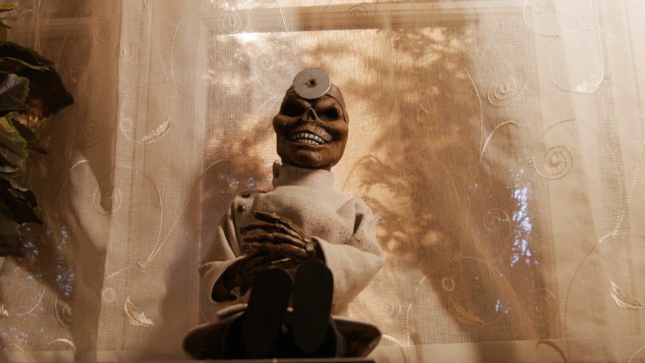 Puppet Master: Doktor Deathの背景画像