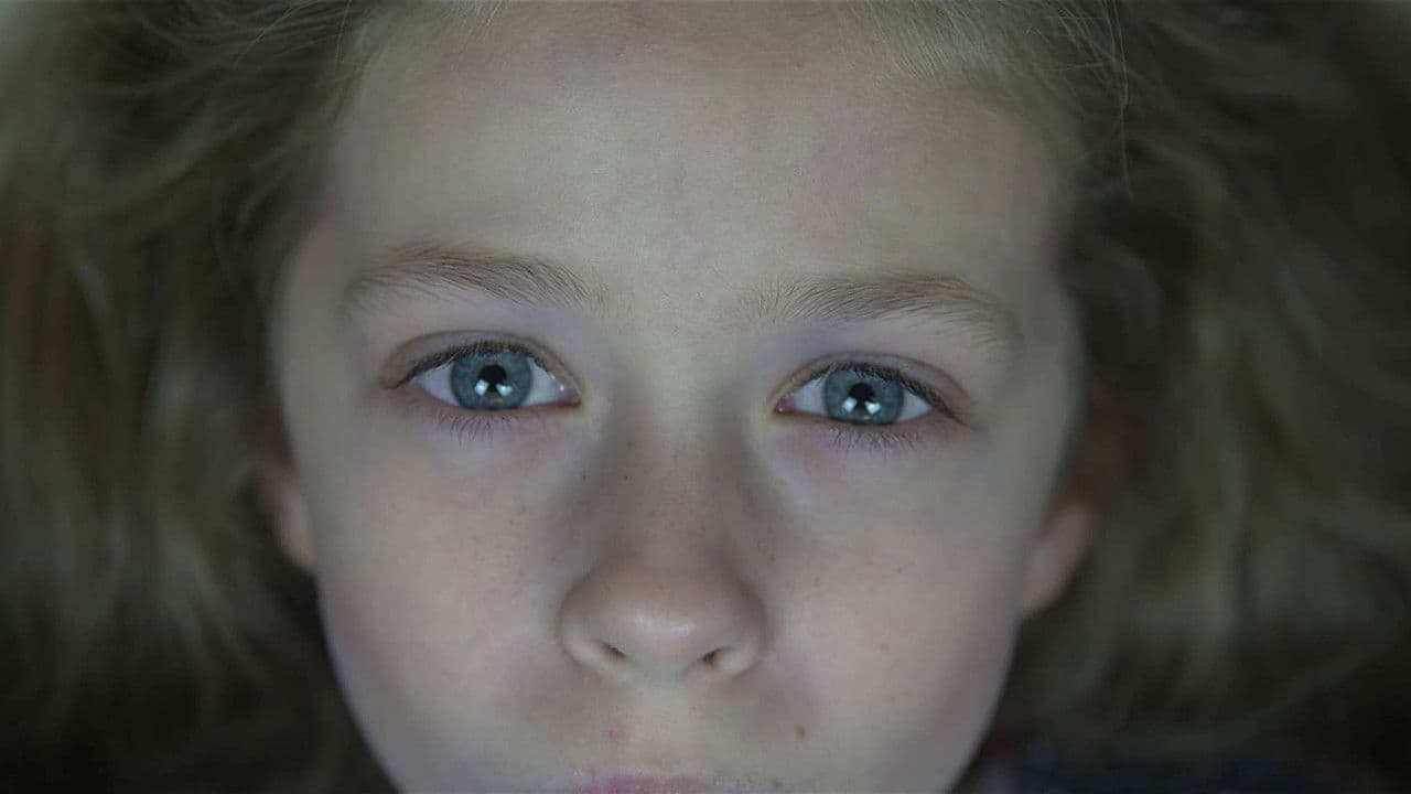 From the Groundの背景画像