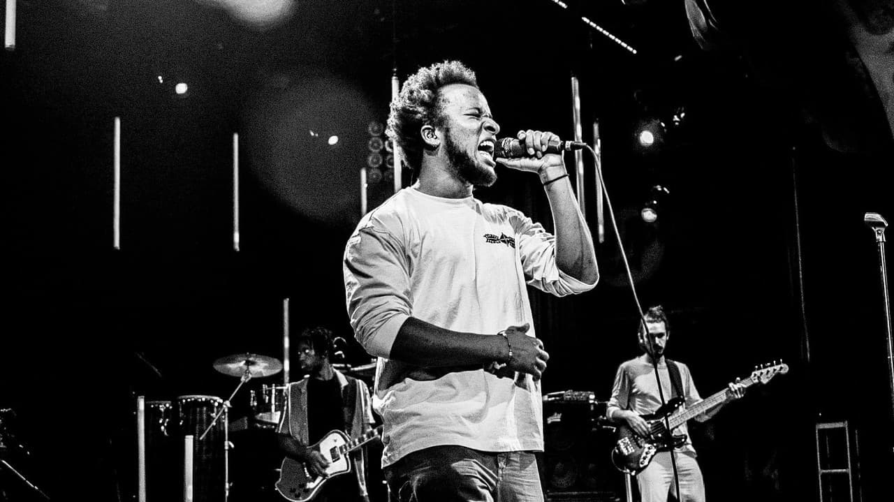 Live From My Denの背景画像