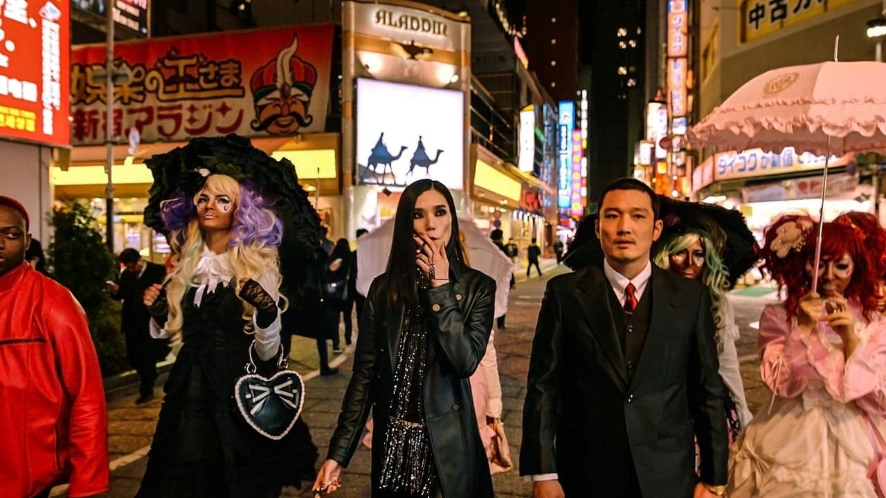 She's Just a Shadowの背景画像