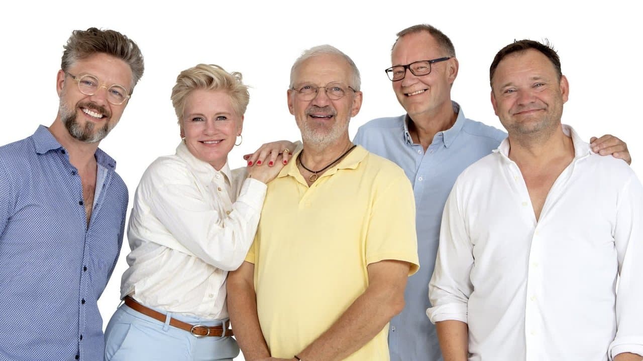 Hjørring Revyen 2021 - Stærkt hold i underholdende revyの背景画像