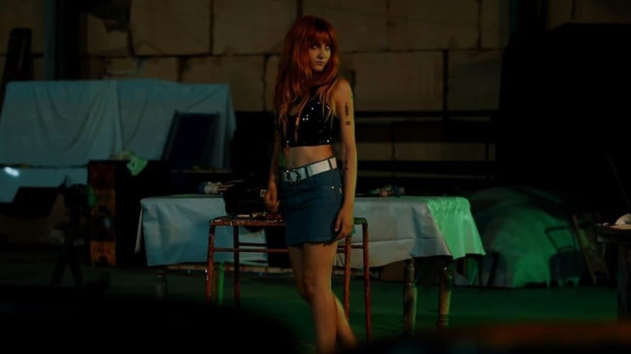 The Informantの背景画像