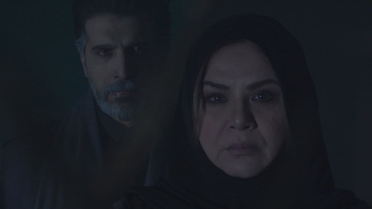 الأم طليعةの背景画像