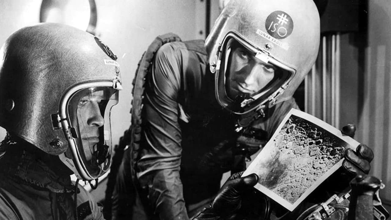 12 to the Moonの背景画像