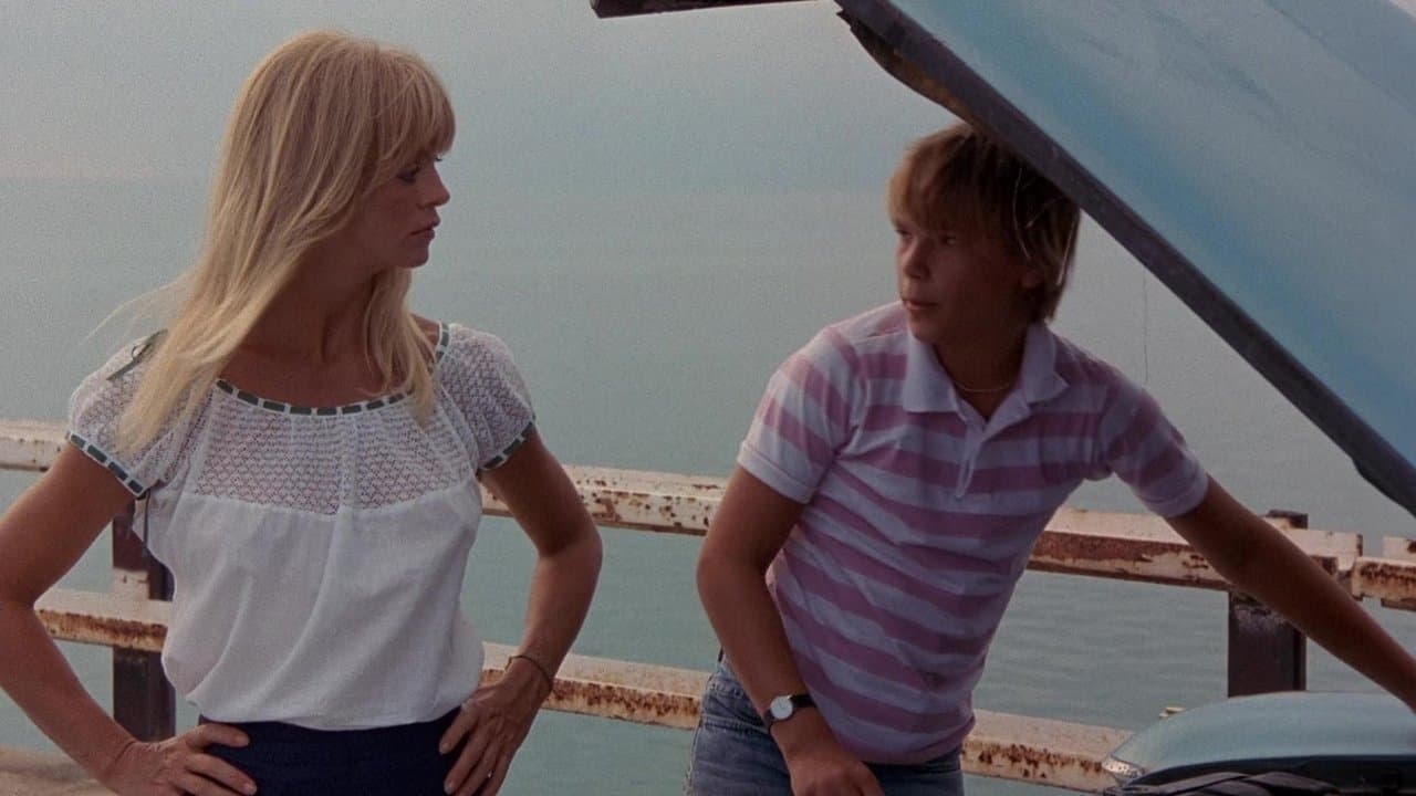 CrissCrossの背景画像