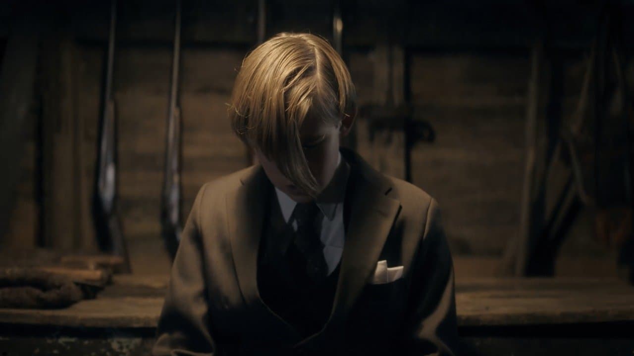 The Evil That Binds Usの背景画像