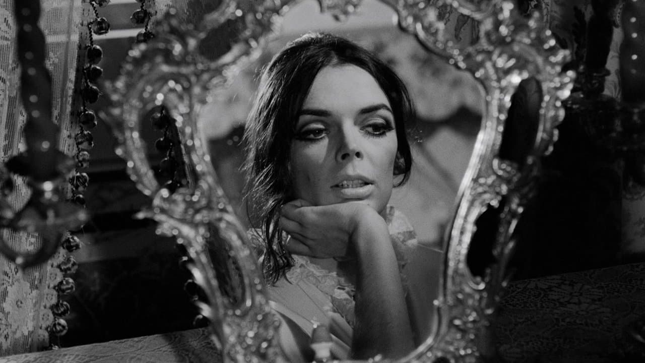 Un angelo per Satanaの背景画像