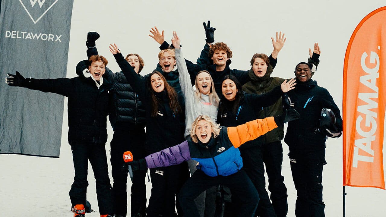 Snowjobの背景画像