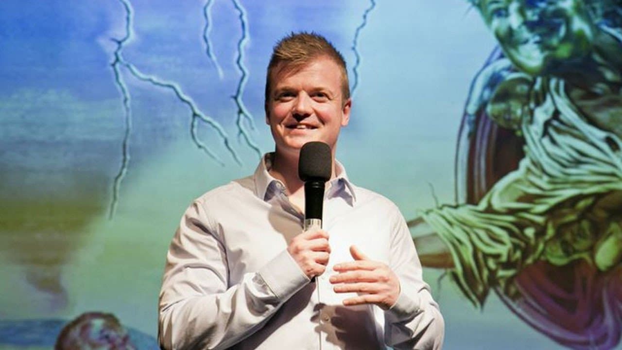 Tobias Dybvad: Sjov mand - Klam personlighedの背景画像