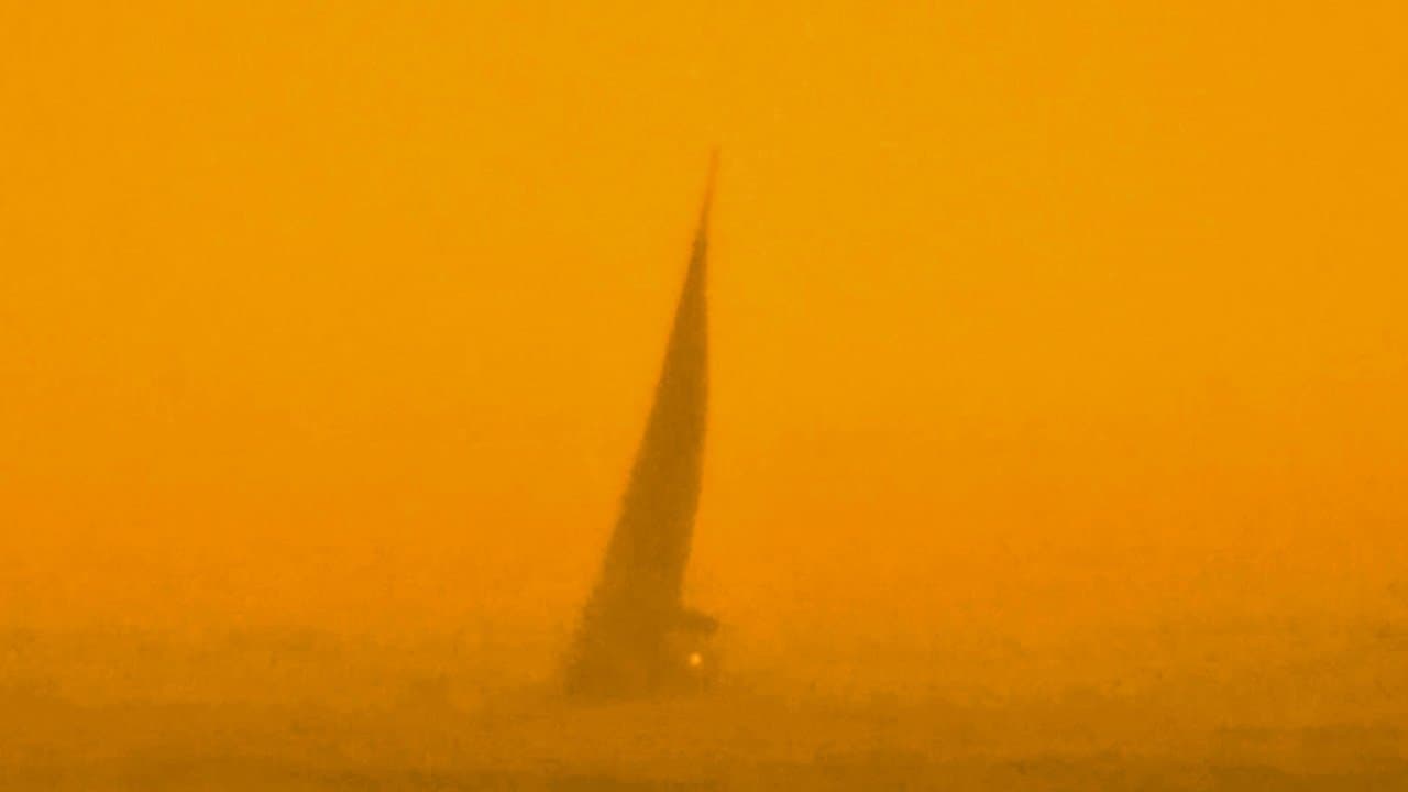 Gli ultimi giorni dell'umanitàの背景画像