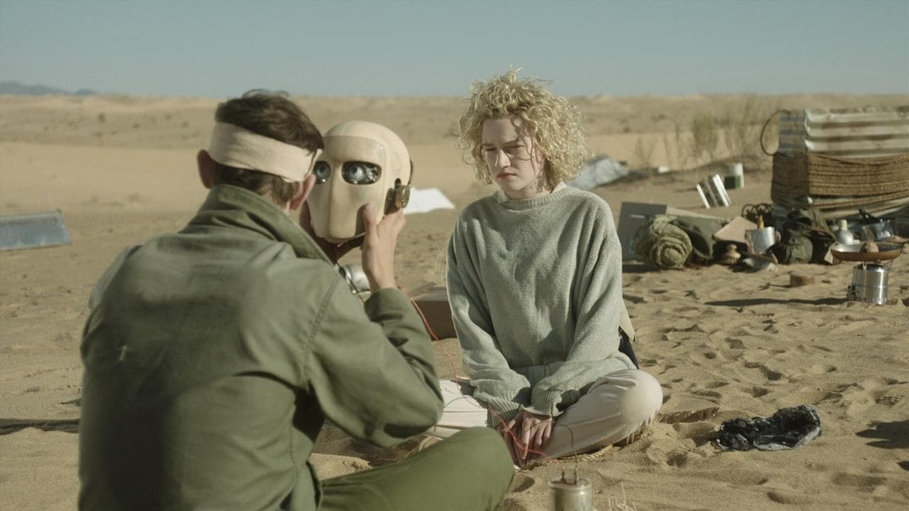 Everything Beautiful Is Far Awayの背景画像