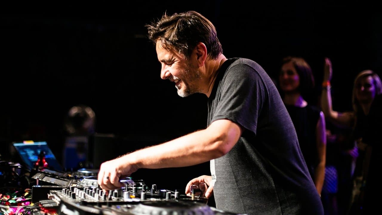 Laurent Garnier: Off the Recordの背景画像