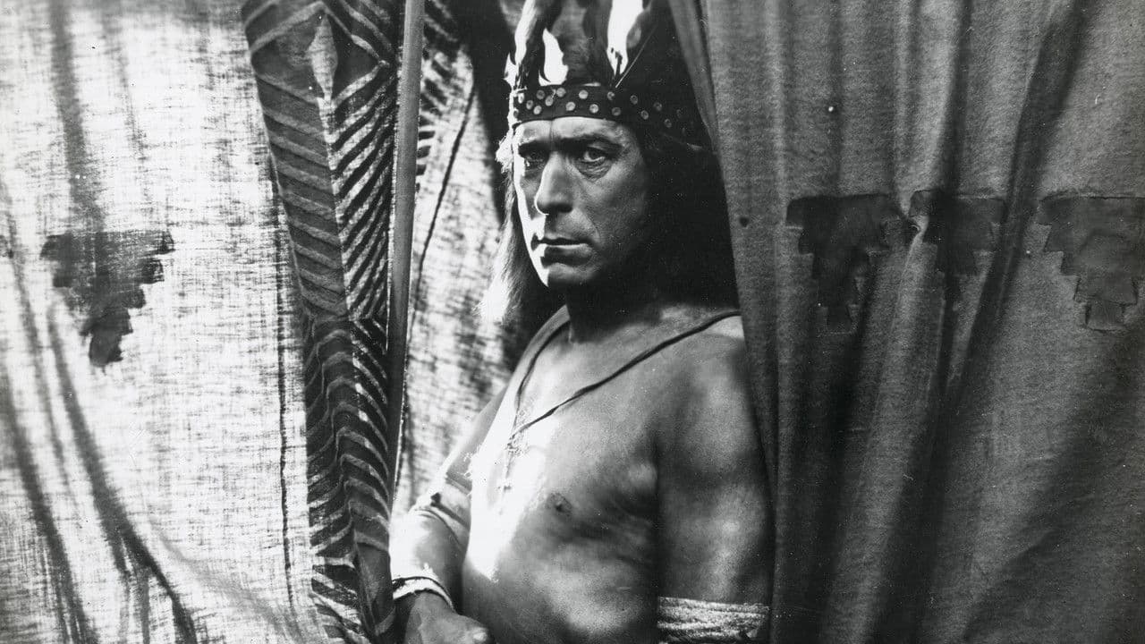 The Captive Godの背景画像