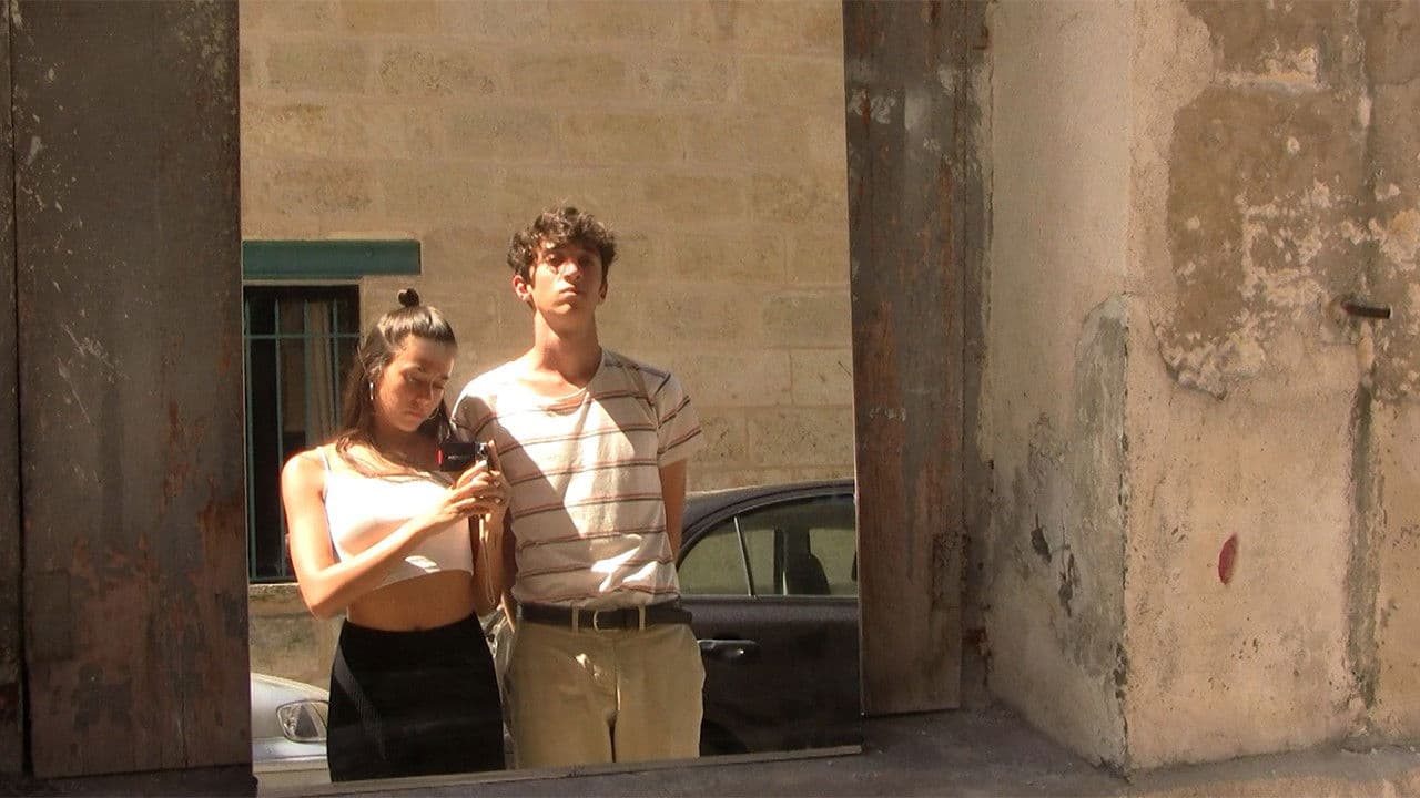 Dos dies i l’eternitatの背景画像