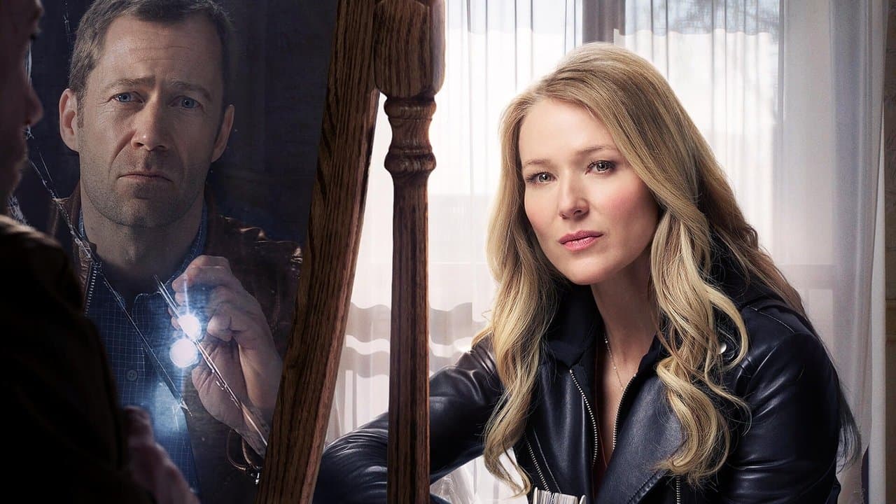 Concrete Evidence: A Fixer Upper Mysteryの背景画像