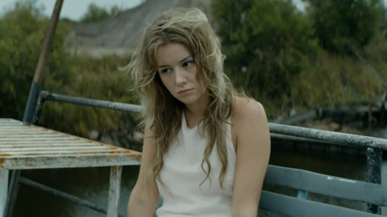 Черная водаの背景画像