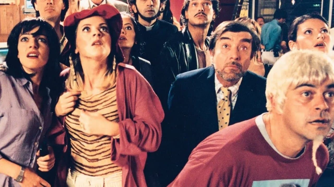 Tutti gli uomini del deficienteの背景画像