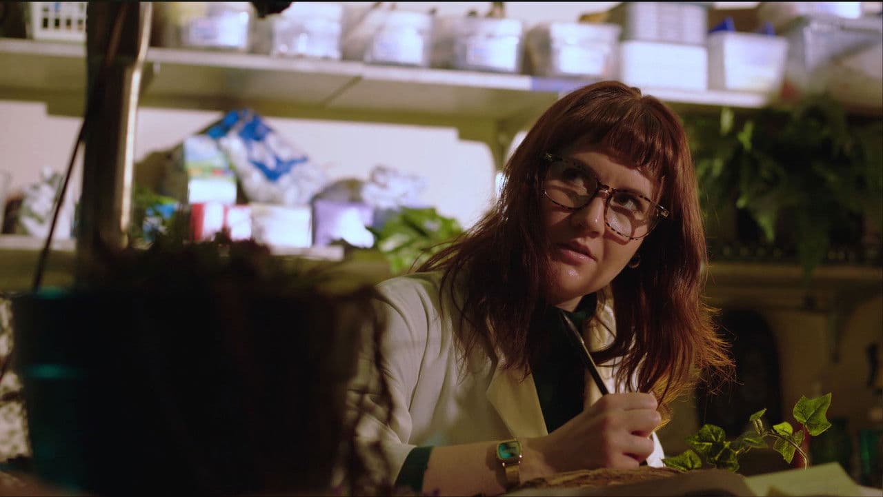 When A Doveweed Bloomsの背景画像