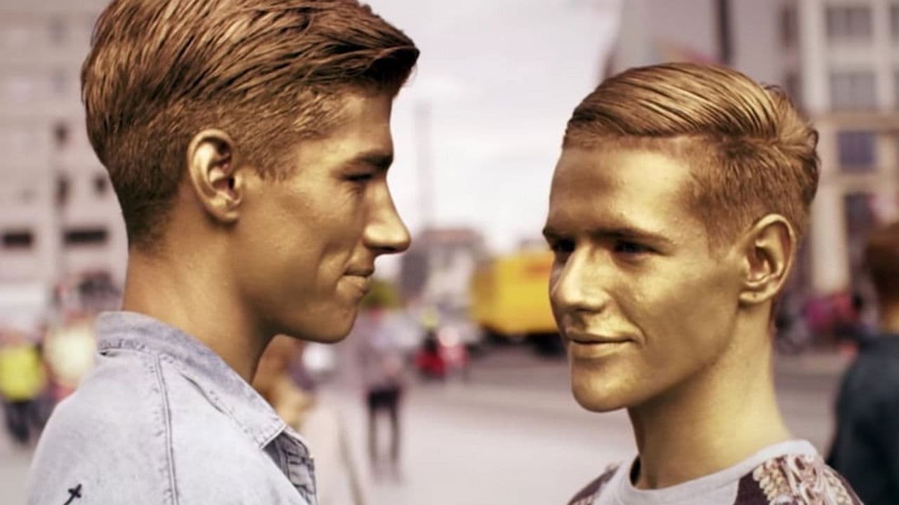 Goldenの背景画像