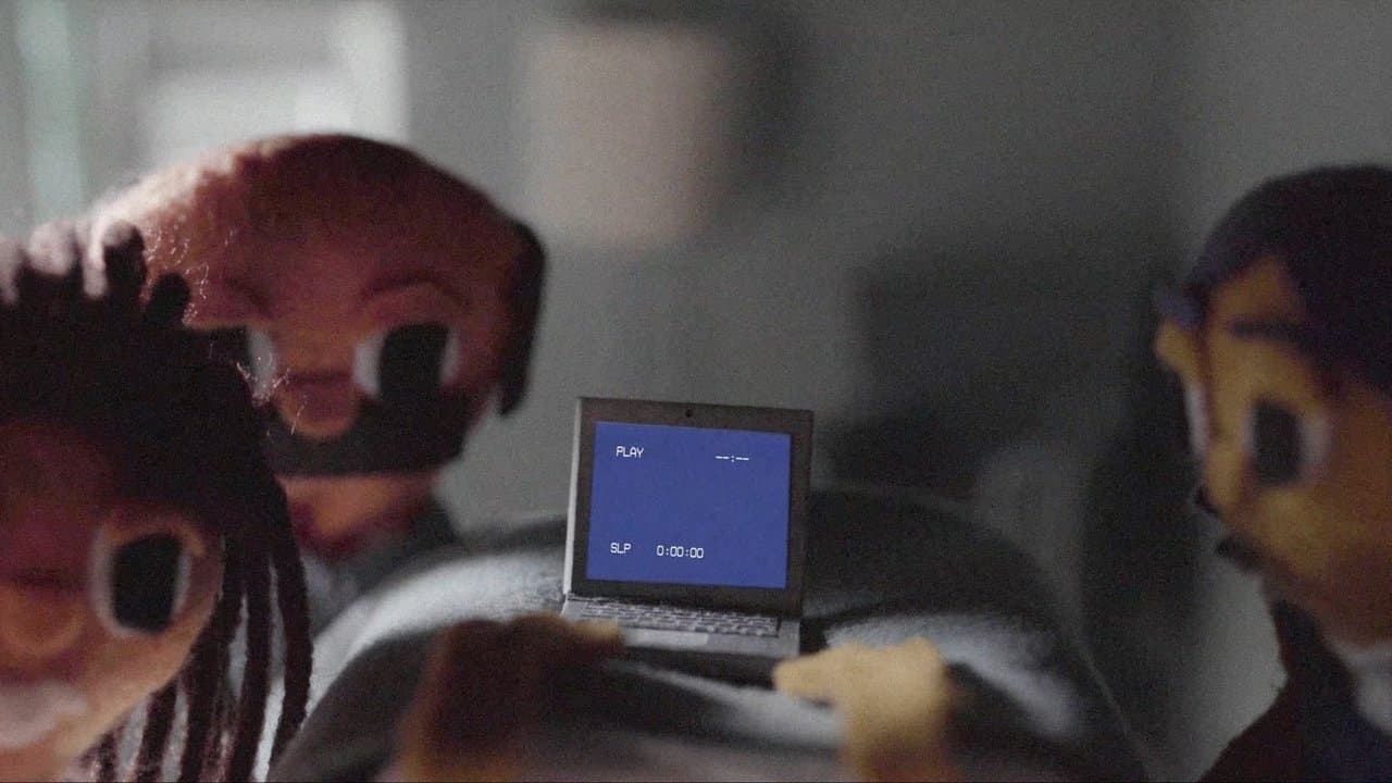 I Must Be Goingの背景画像