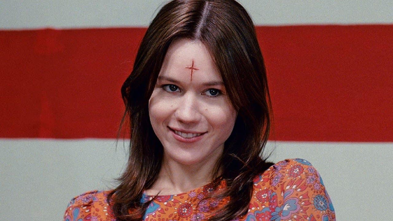 Leslie, My Name Is Evilの背景画像