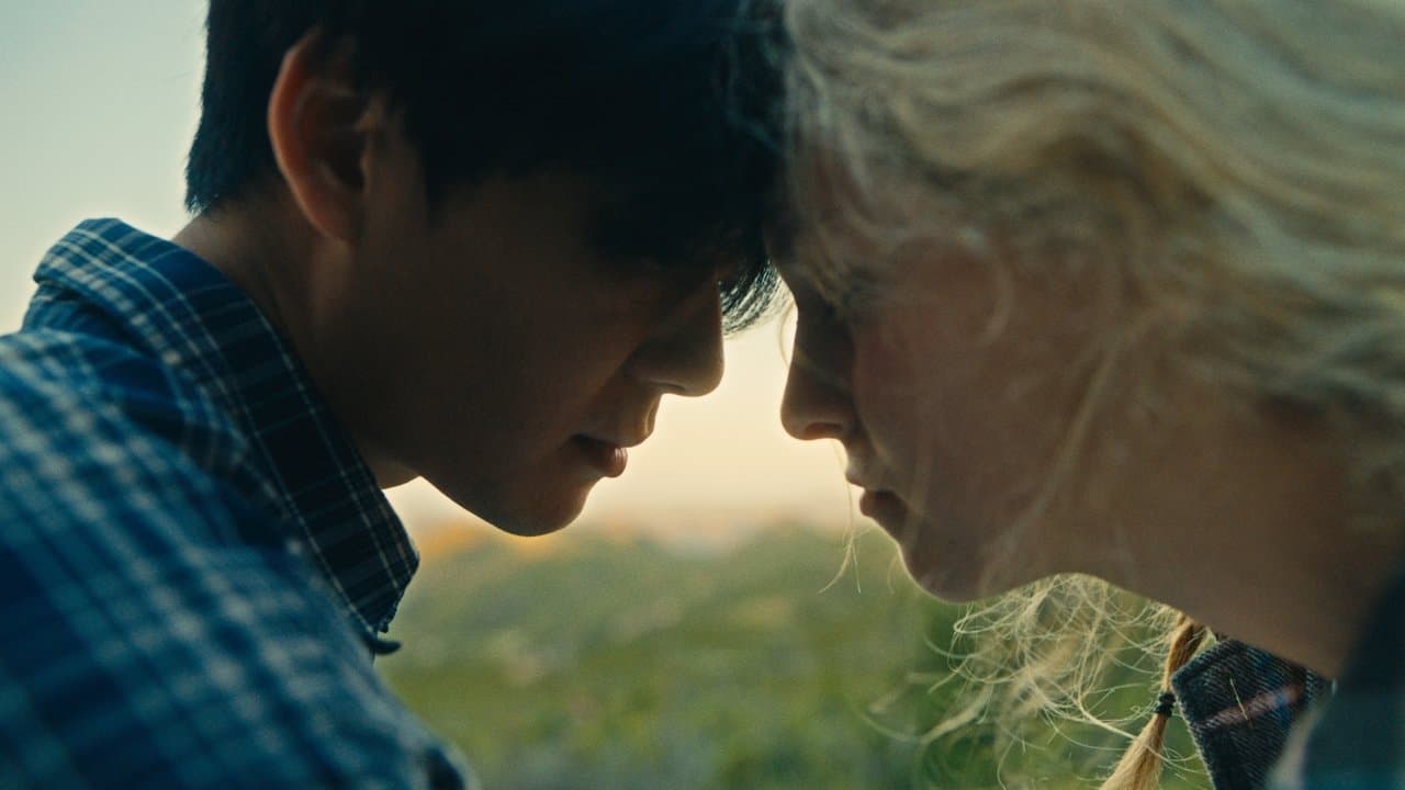 Teenhoodの背景画像