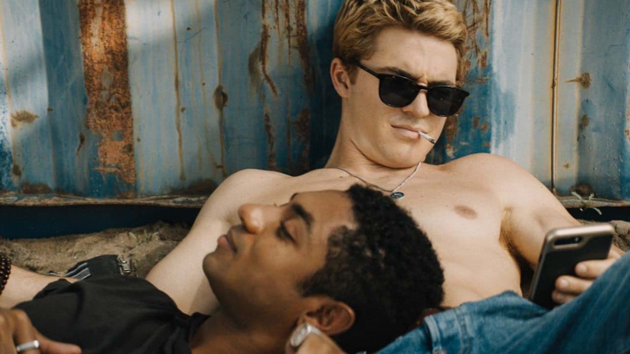 The Obituary of Tunde Johnsonの背景画像