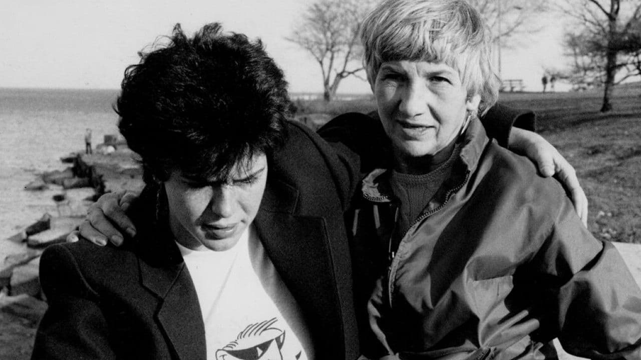 The Ties That Bindの背景画像