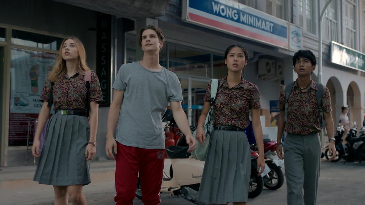 Mr. Midnight: Bacha na příšeryの背景画像