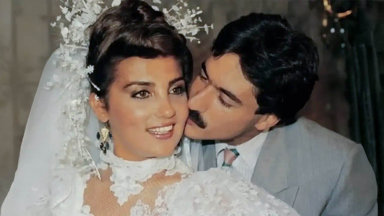 Babamız Eğleniyorの背景画像
