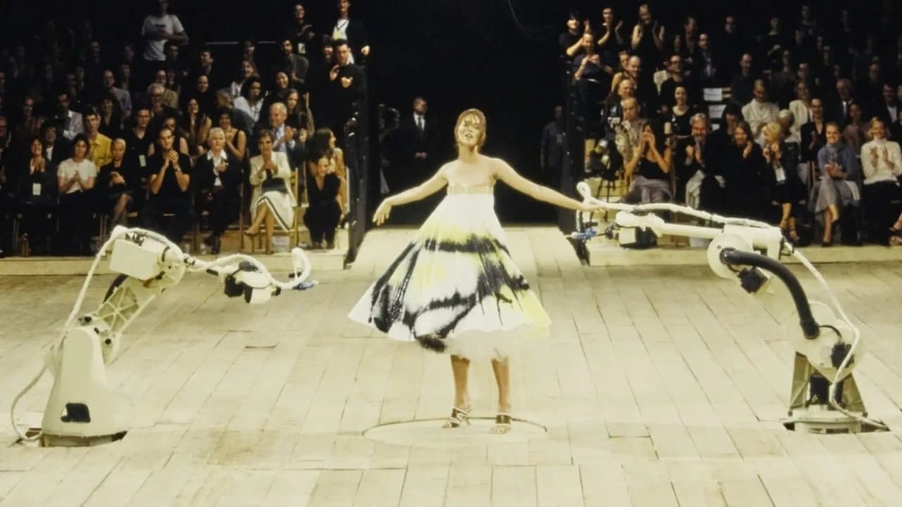 McQueen and Iの背景画像