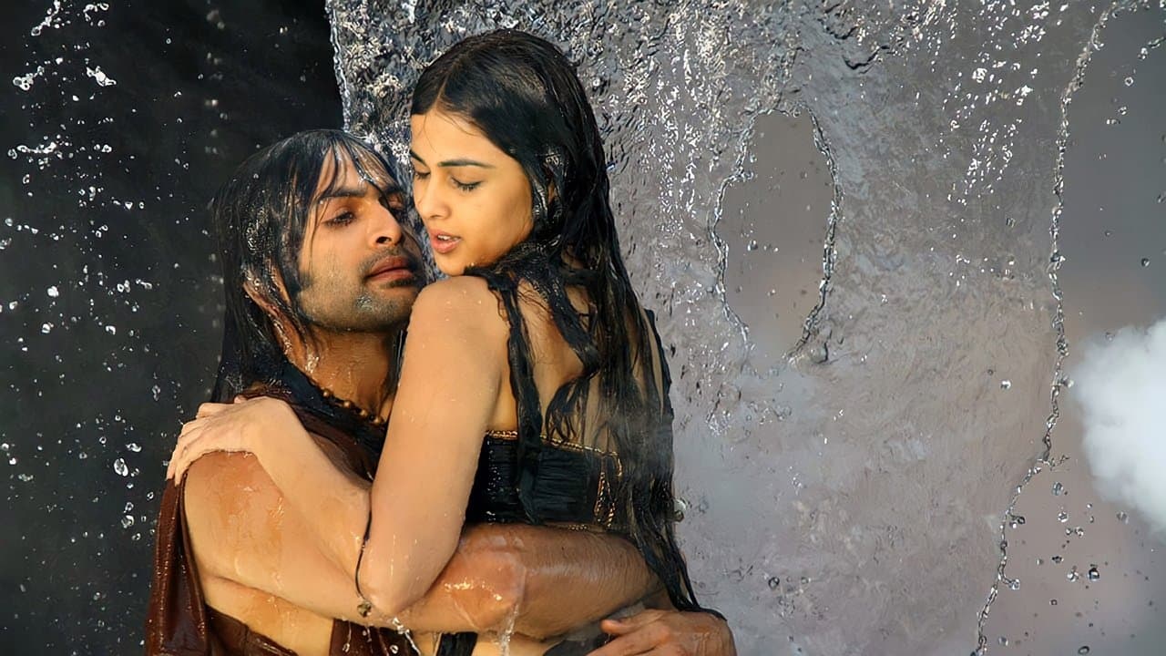 ഉറുമിの背景画像