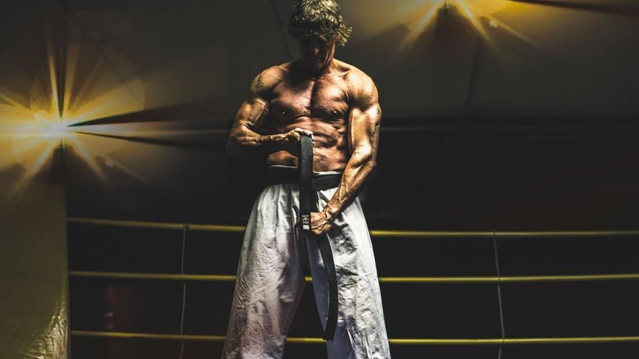 Karate Manの背景画像