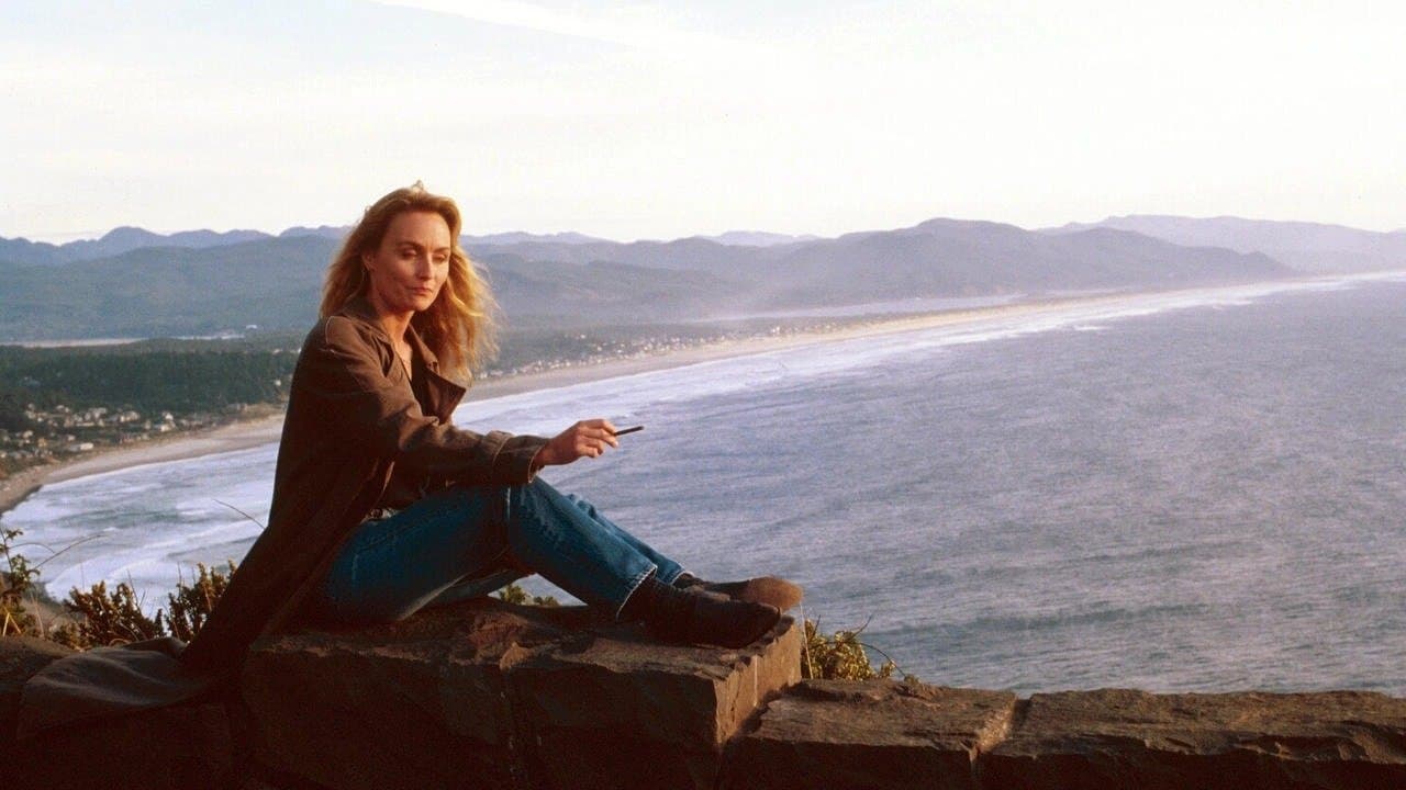 Claire of the Moonの背景画像