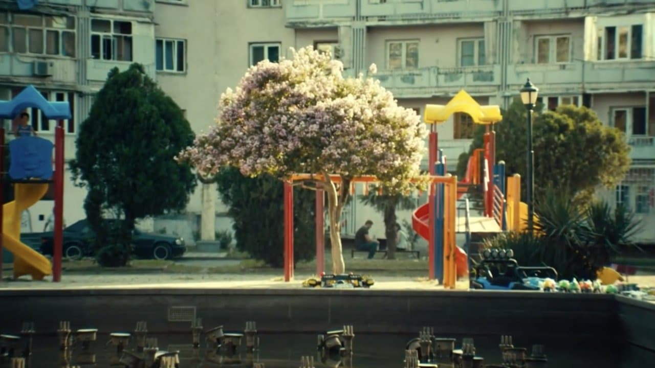 ნეტავ აღარასდროს მოვიდეს ზაფხულიの背景画像