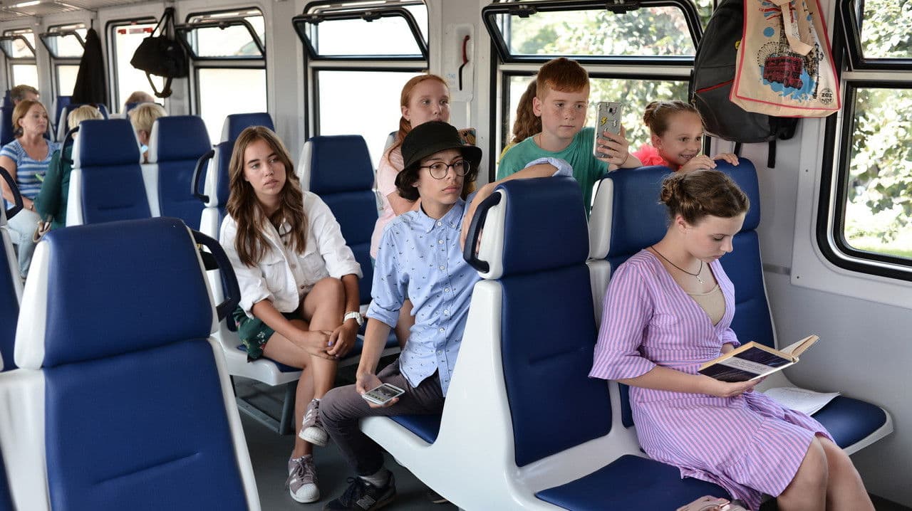 11 дітей з Моршинаの背景画像