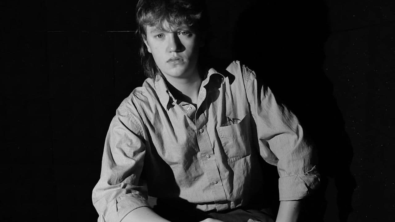 The Secrets - a short filmの背景画像