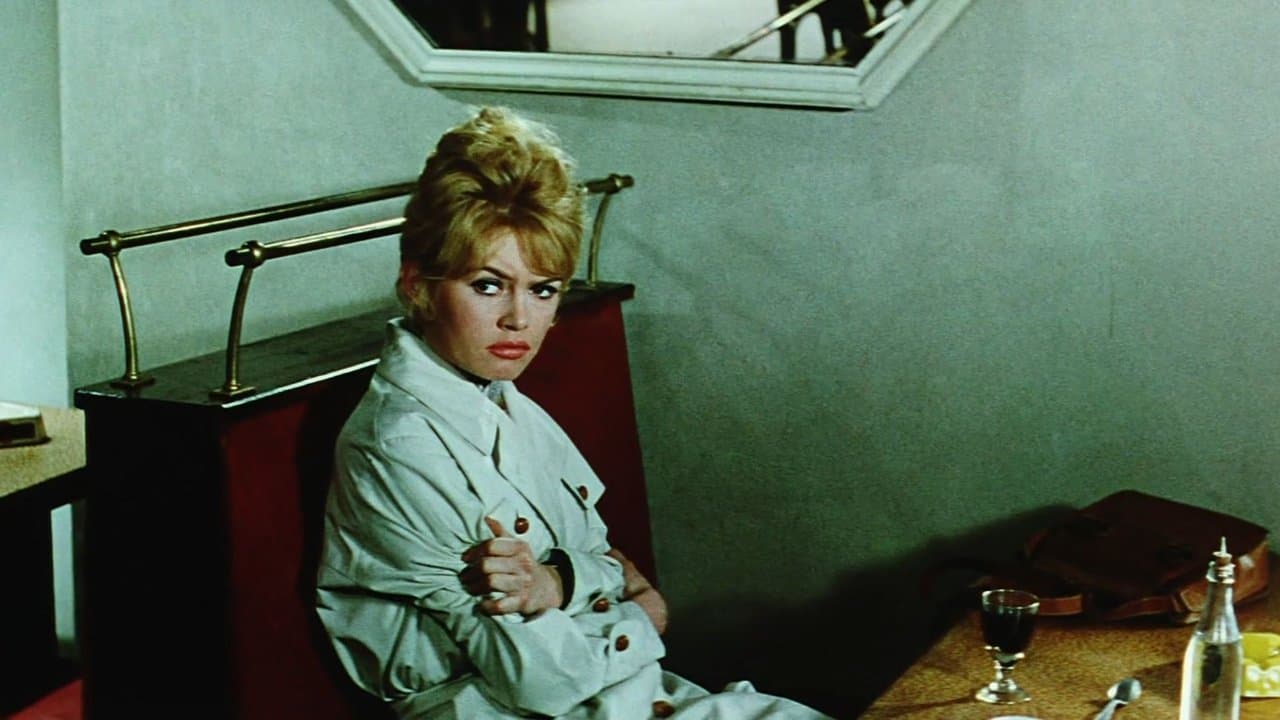 Babette s'en va-t-en guerreの背景画像