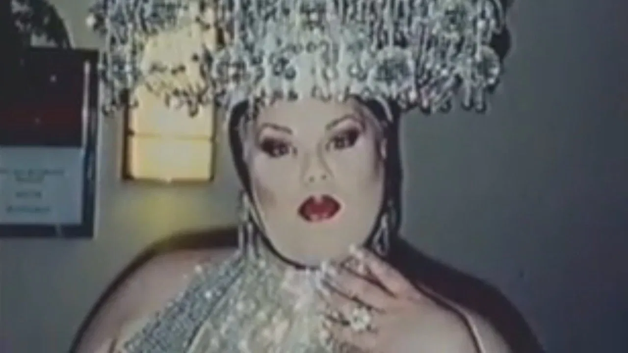 Boys Will Be Girlsの背景画像